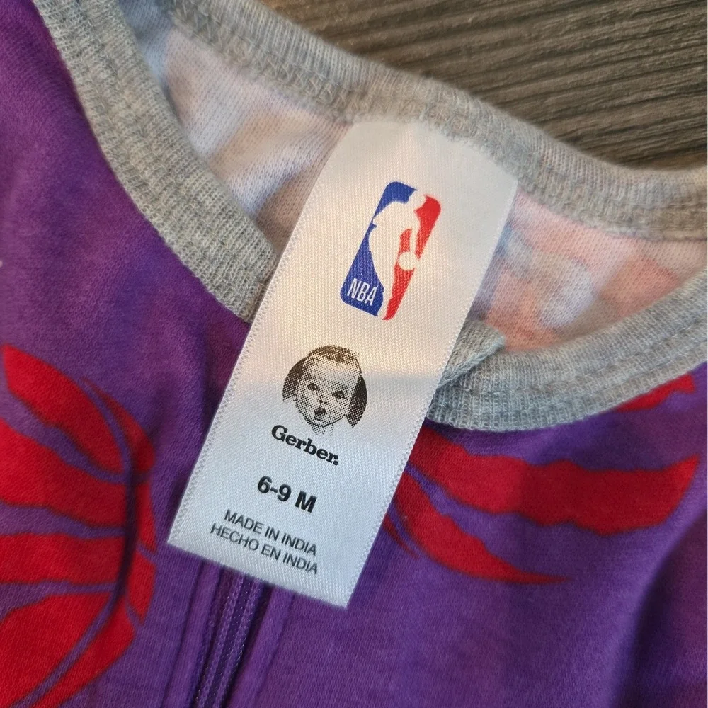 NBA Baby Toronto Raptors Zip-up One Piece Pajama Purple Gerber Size 6-9M NWT